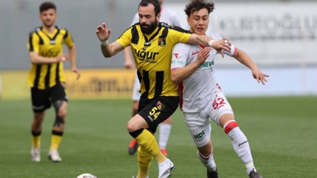 Fenerbahçe ve Galatasaray'ın efsanesi İstanbulspor'un başına geçiyor! Sürpriz gelişme az önce açıklandı 4